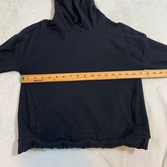 Lululemon black twisted & tucked pullover waist length hoodie sweatshirt - Picture 7 of 11